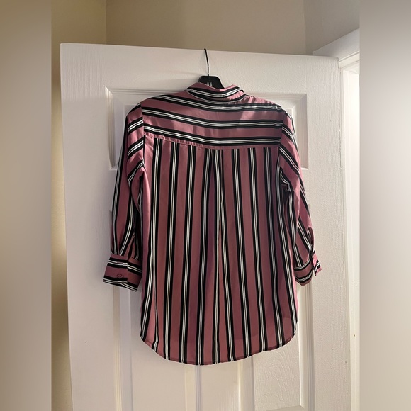 Fashion Nova Blouse - Picture 4 of 4